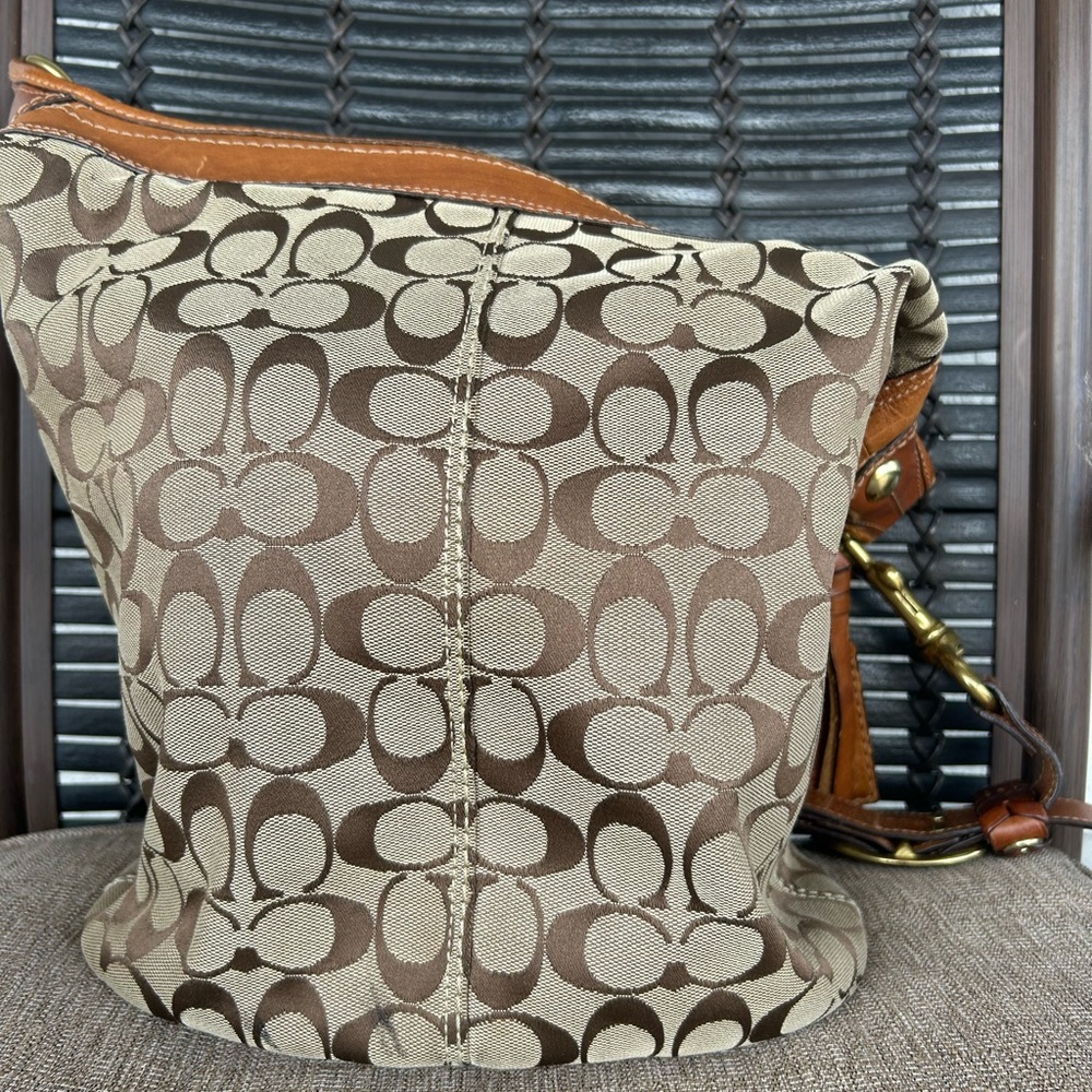 Coach Signature Bleecker duffel shoulder bag - Picture 5 of 10